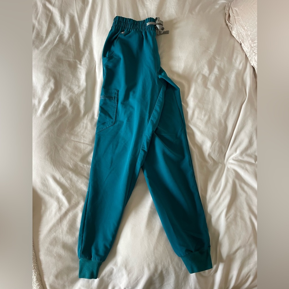 Figs High Waisted Zamora Scrub Pant size small